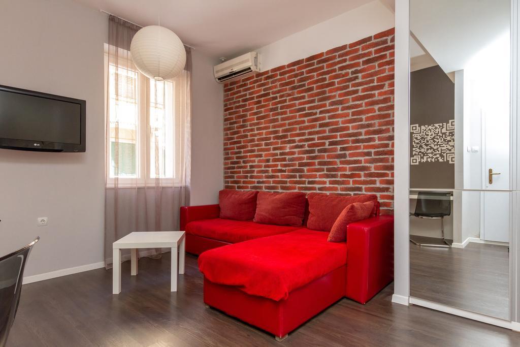 Apartments Aspalathos Сплит Екстериор снимка