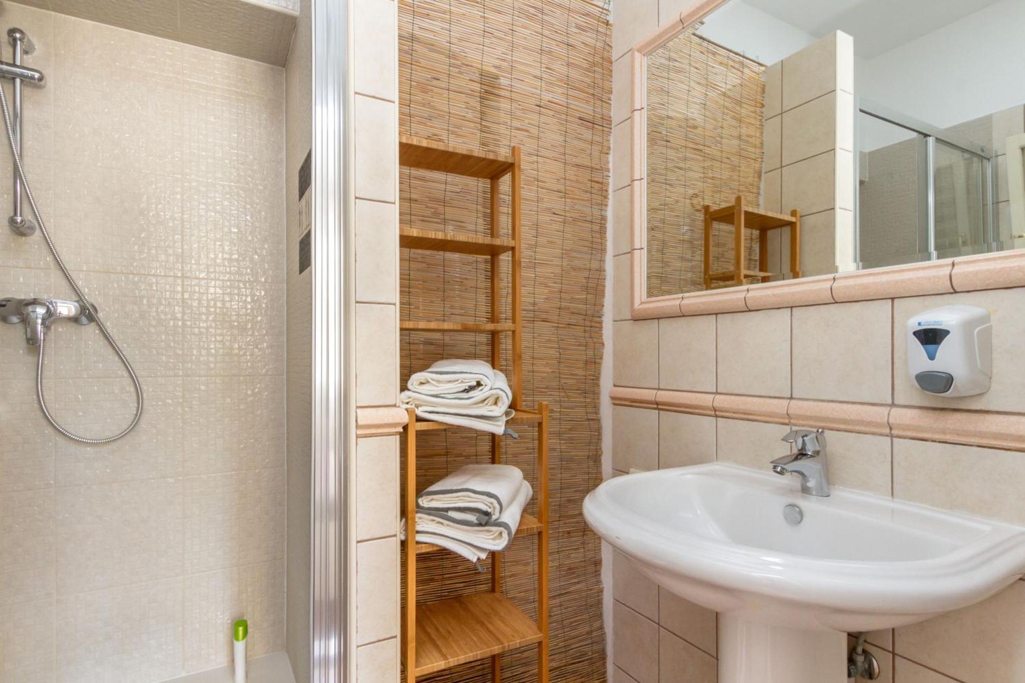 Apartments Aspalathos Сплит Екстериор снимка