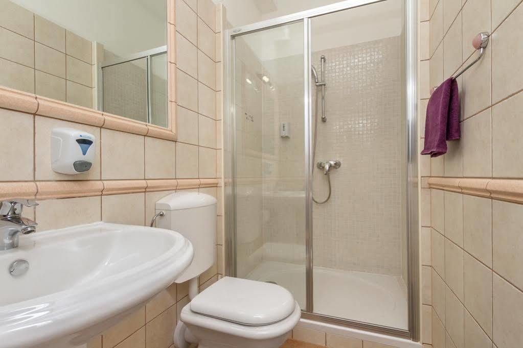 Apartments Aspalathos Сплит Екстериор снимка