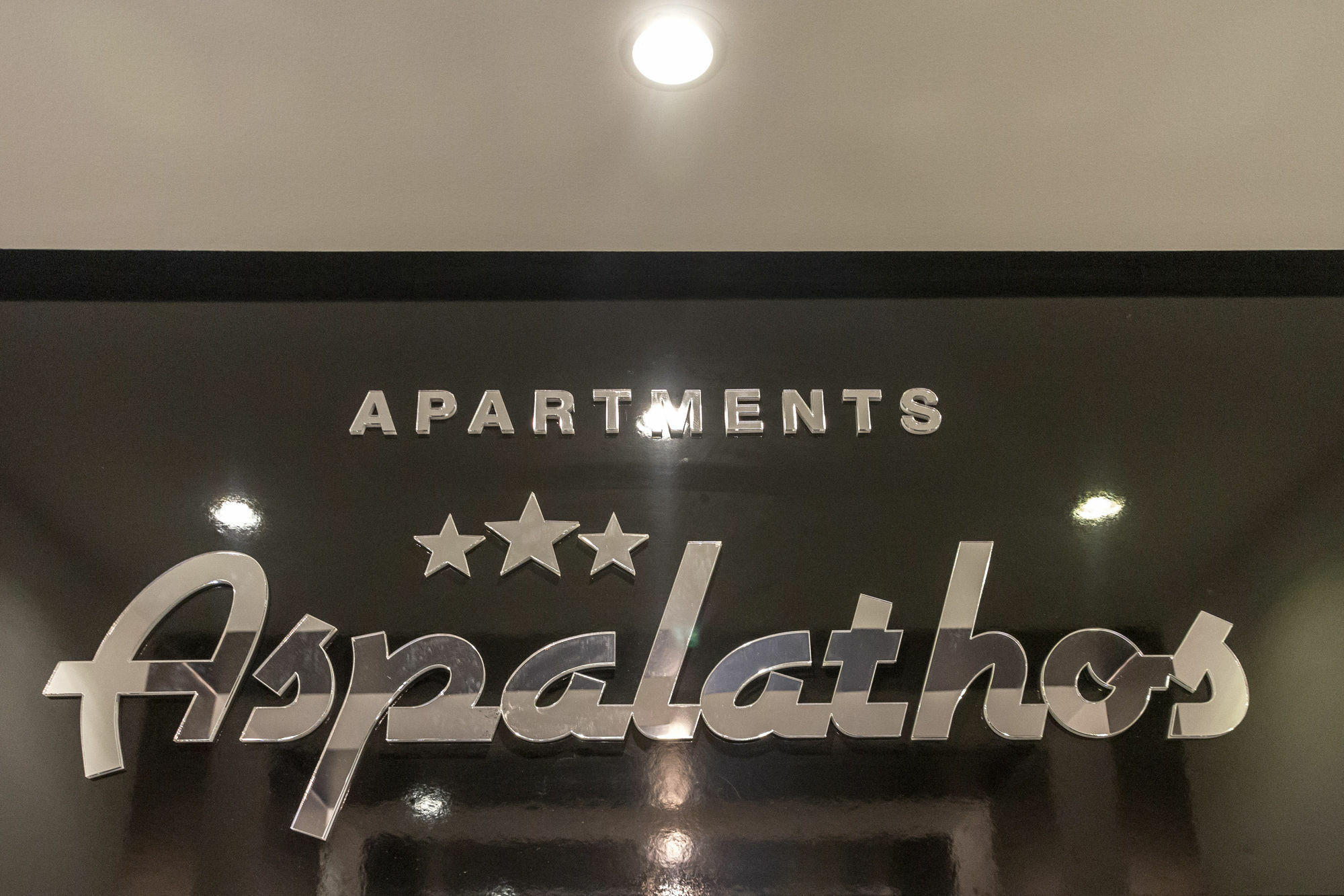 Apartments Aspalathos Сплит Екстериор снимка